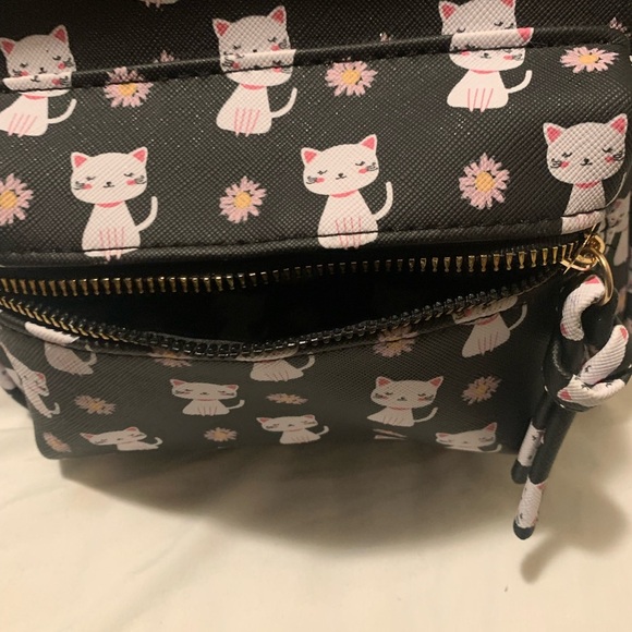 Cute Cat Print Mini Backpack - Picture 7 of 8